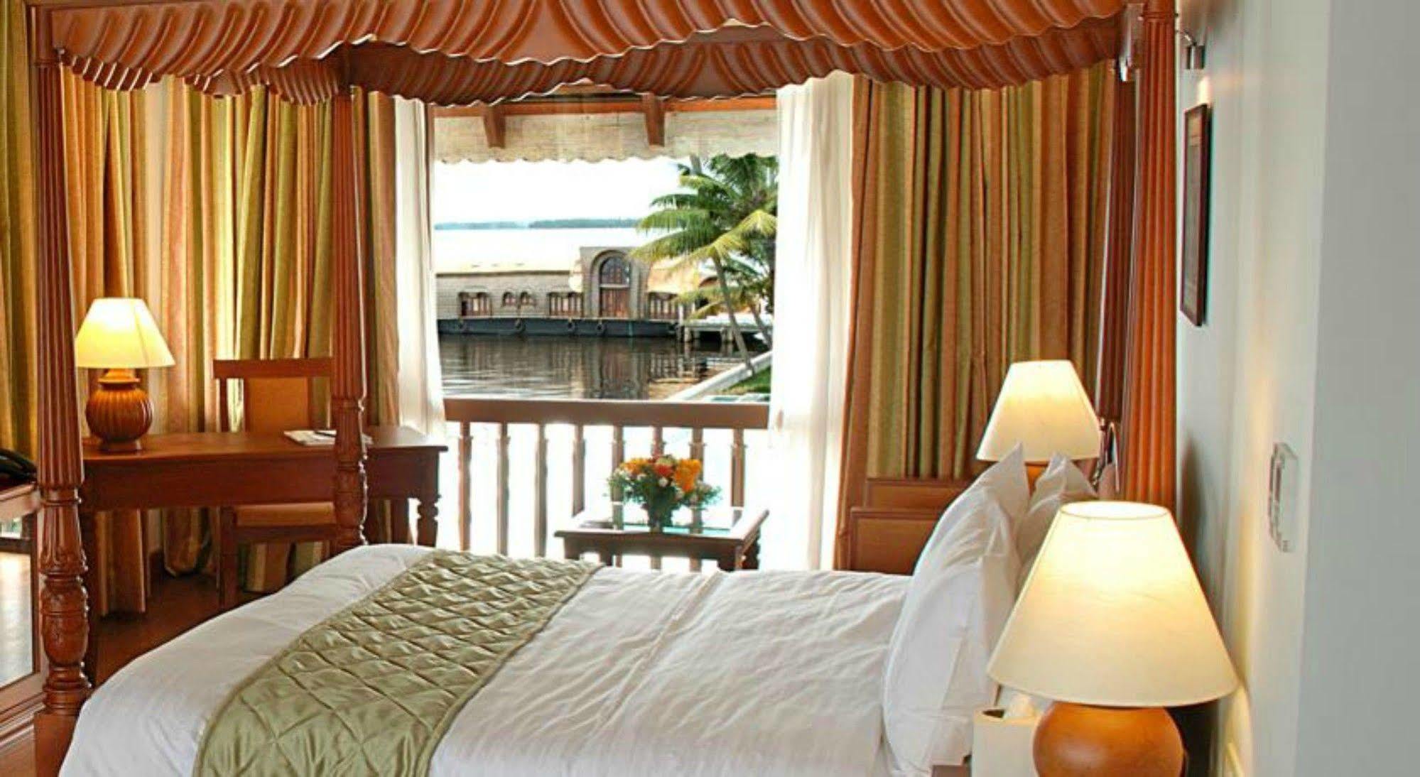 Lemon Tree Vembanad Lake Resort, Kerala Alappuzha Εξωτερικό φωτογραφία